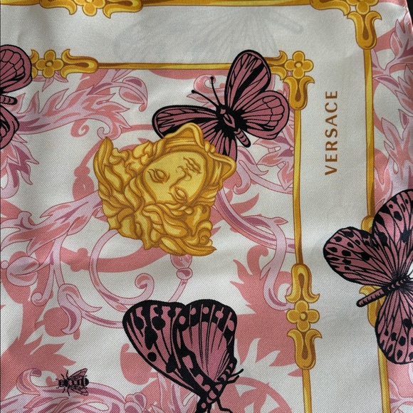 Versace Multi-Color Heritage Butterfly Print Silk Shawl Scarf Pink & White NIB - Picture 3 of 7